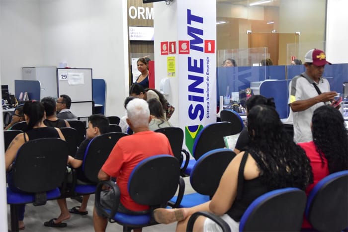 Sine-MT disponibiliza mais de 2,1 mil vagas de emprego nesta semana; confira