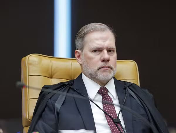 Toffoli demonstrou resistência, mas se convenceu de que deixar relatoria era melhor caminho; saída preserva atos do inquérito