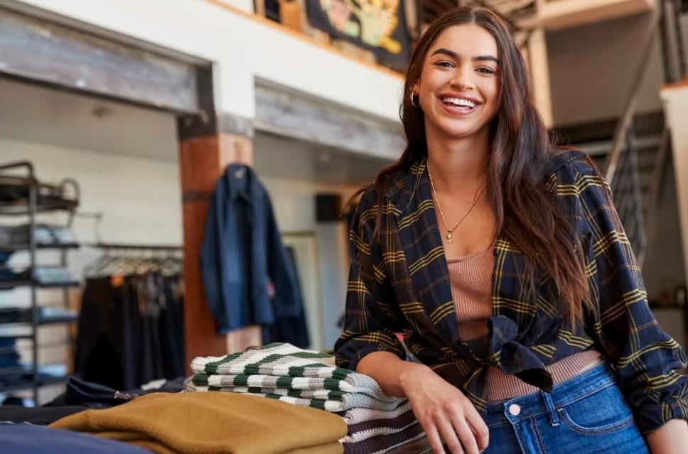 Geração de emprego em Mato Grosso impulsiona comércio e serviços em 2025