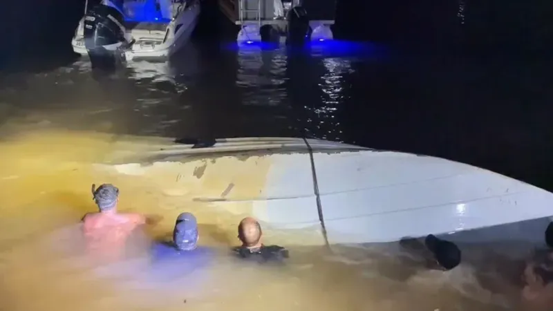 Lancha bate contra píer e colisão deixa seis mortos e nove feridos