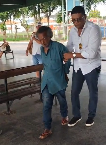 Câmera flagra ataque com foice e suspeito de homicídio é preso em flagrante em Cuiabá