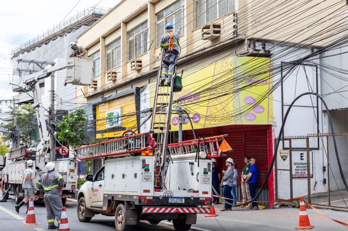 Procon atua para restabelecer serviços de telefone e internet interrompidos durante operação em Cuiabá