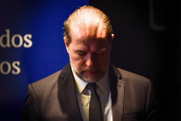 Polícia Federal encontra menções a Dias Toffoli em conversas de Daniel Vorcaro e cunhado