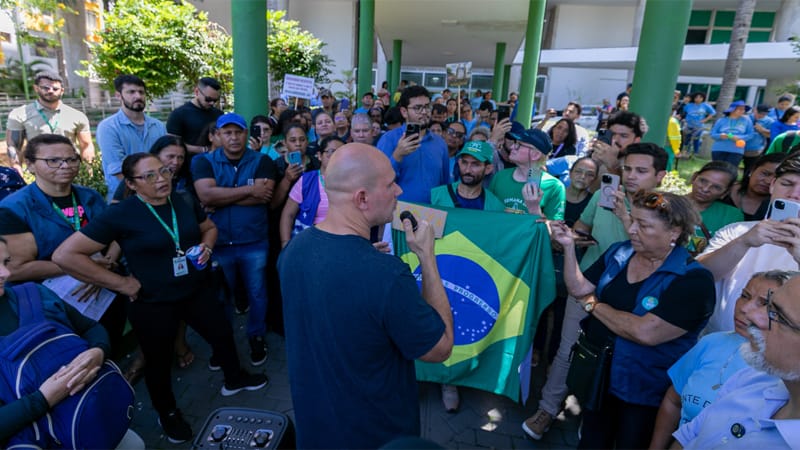 Abilio dialoga com servidores, propõe prazo e transparência: "Não vou deixar vocês na mão"