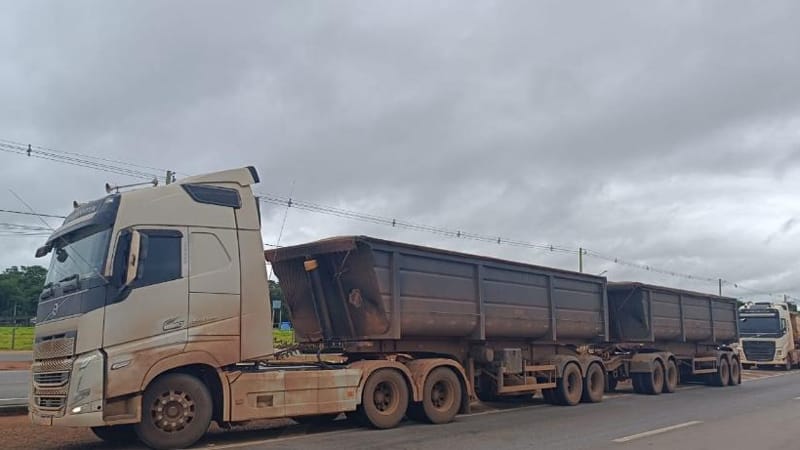 Carretas com mais de 100 toneladas de defensivos agrícolas furtados no Pará é recuperada em MT