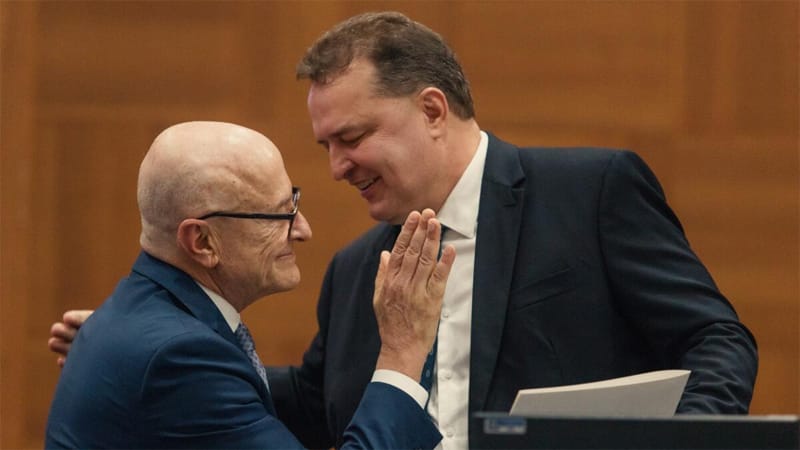 Max Russi empossa Pivetta e destaca "desenvolvimento do estado" na despedida de Mauro