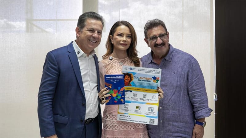 Ao lado de 'Ratinho', governador e primeira-dama lançam capacitação sobre autismo e TDAH