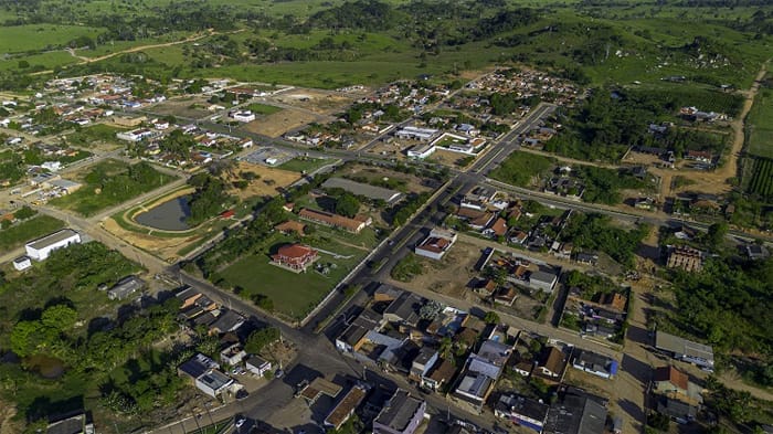 Justiça de MT determina início imediato de aulas e fixa multa que pode chegar a R$ 100 mil