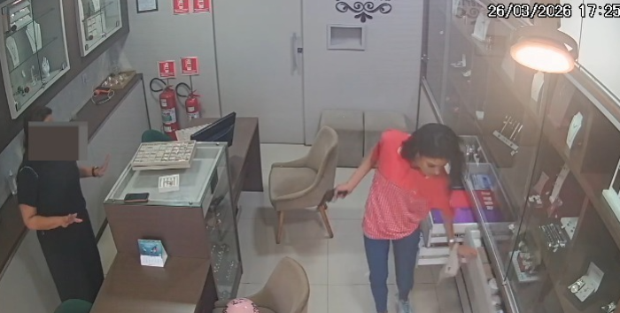 Dupla é presa em flagrante após roubo a joalheria e confronto com a polícia em Cuiabá