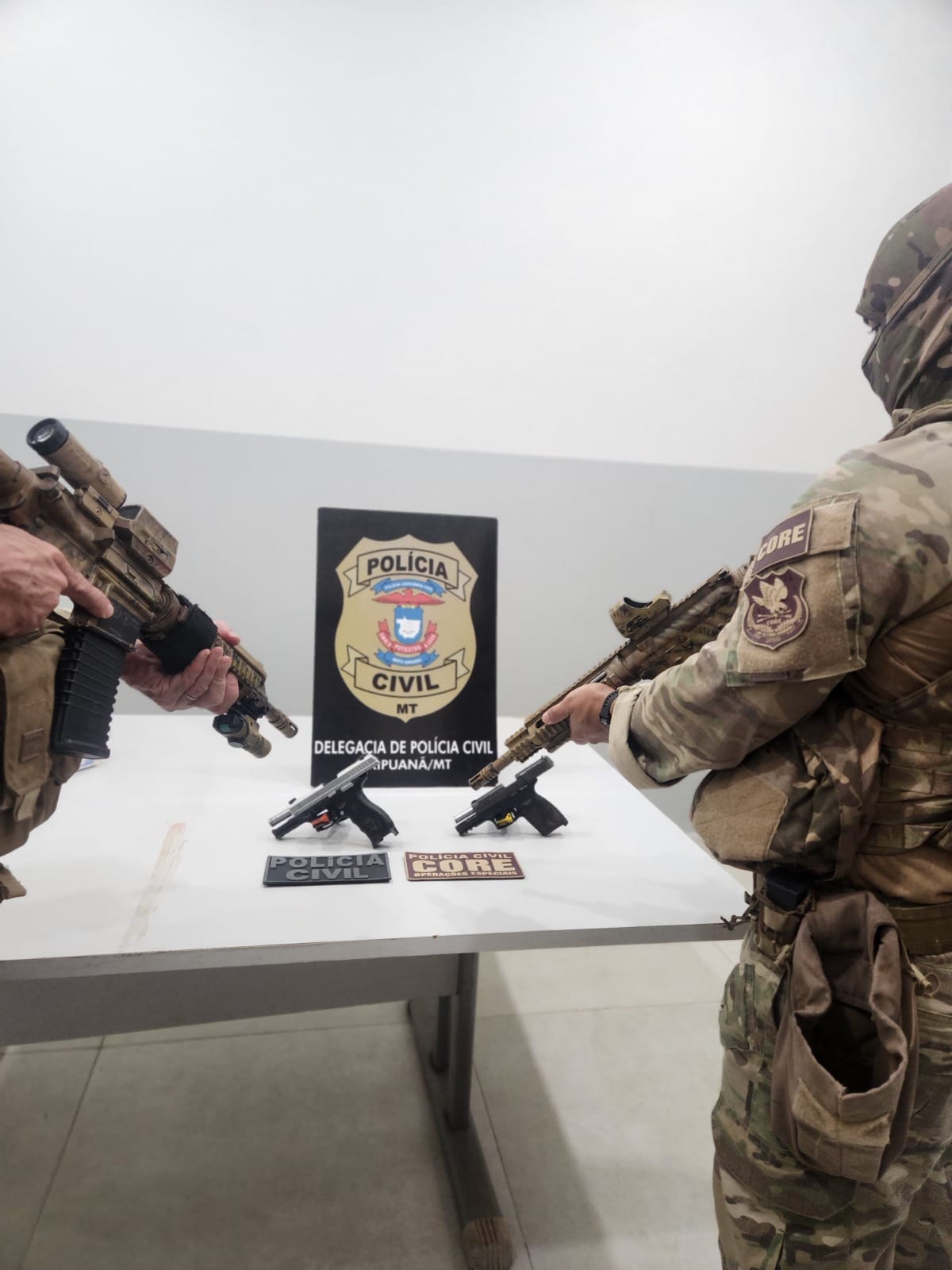 Polícia Civil estoura esconderijo, apreende armas e prende suspeito em Aripuanã