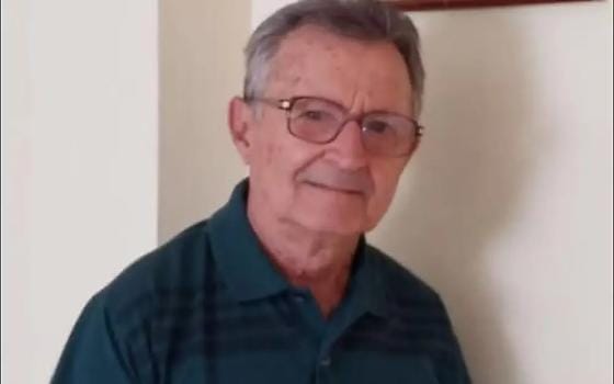 Jovem é presa suspeita de matar o próprio pai com ajuda da namorada no interior de SP