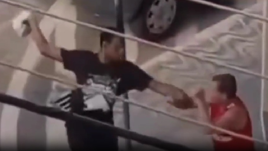 Morador em situação de rua joga sacola com fezes em comerciante durante discussão em Goiânia