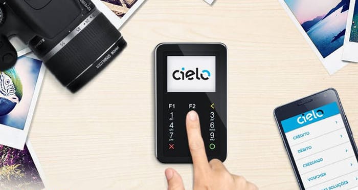 Empresário que teve valor de venda retido por operadora de cartão será indenizado