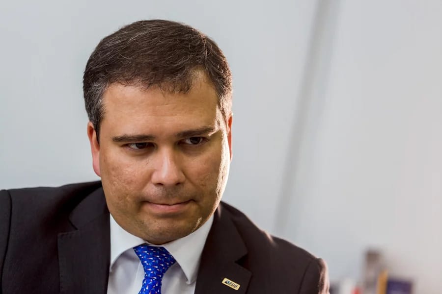 Antes de Vorcaro brecar propina, ex-presidente do BRB recebeu R$ 74 milhões, diz PF