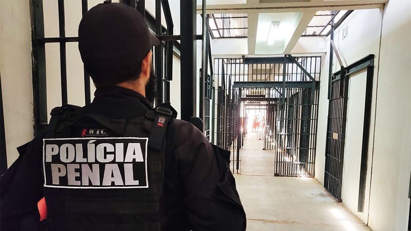 Policial penal é condenado a 11 anos de prisão por tráfico e corrupção em presídio de MT