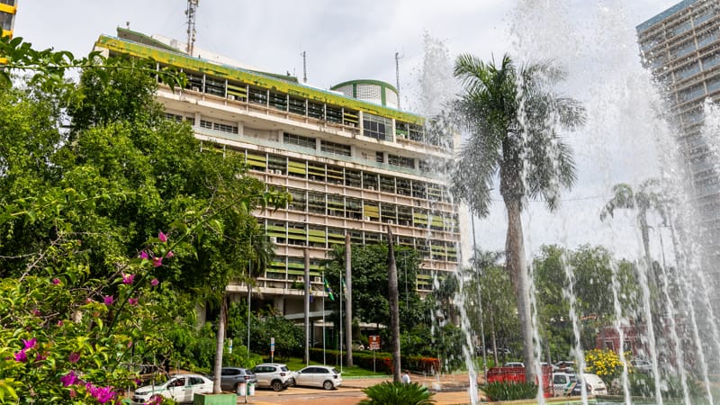 Prefeitura de Cuiabá paga aposentados, pensionistas e injeta R$ 30 milhões na economia