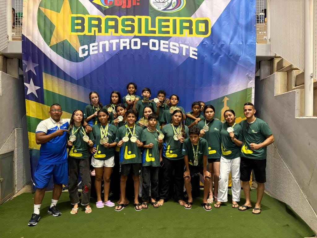 Atletas da Rede Cidadã brilham e somam 29 medalhas em competição regional de Jiu-Jitsu
