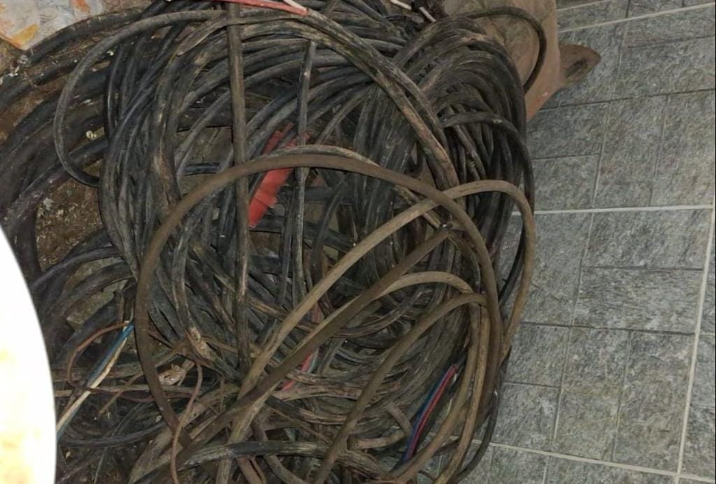Esquema de fios furtados é desmontado e dupla acaba presa em Lucas do Rio Verde