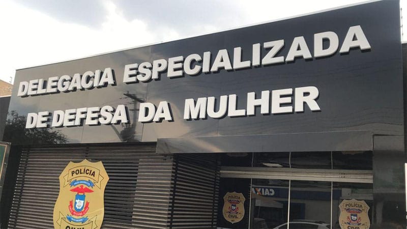 Vítima de 15 anos procura delegacia e acusa o pai de abuso sexual; suspeito foi preso