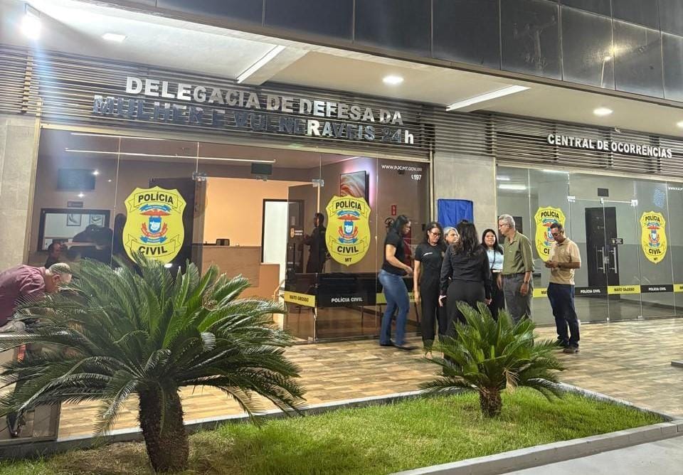 Venezuelano invade casa e agride ex-mulher e filho em Várzea Grande; agressor foi preso