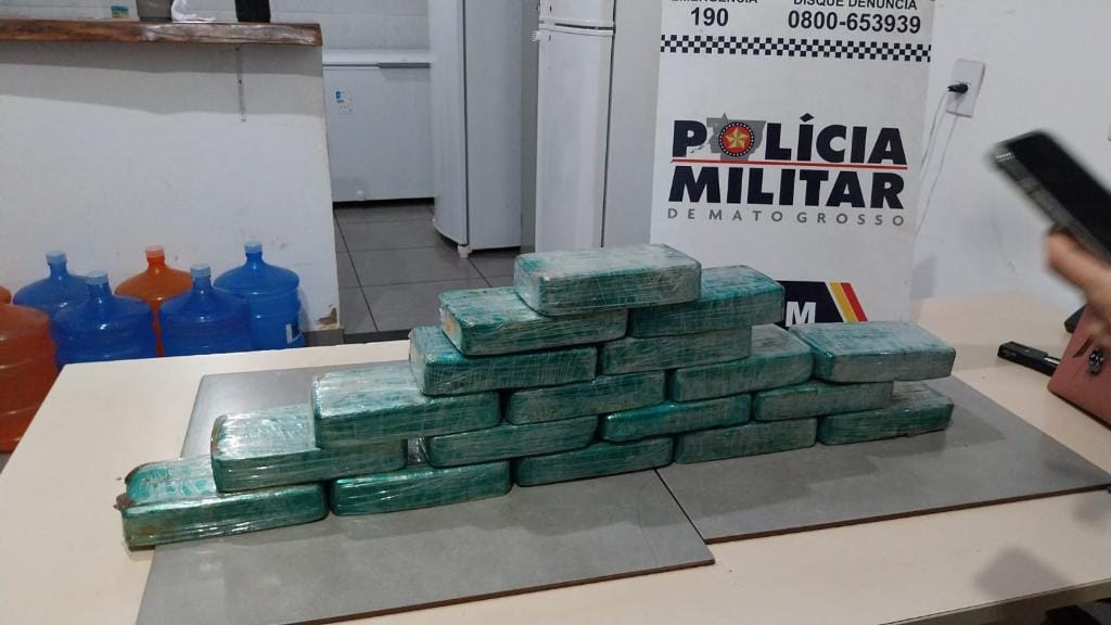 Casal é preso pela PM em Jangada com 18 quilos de pasta base de cocaína
