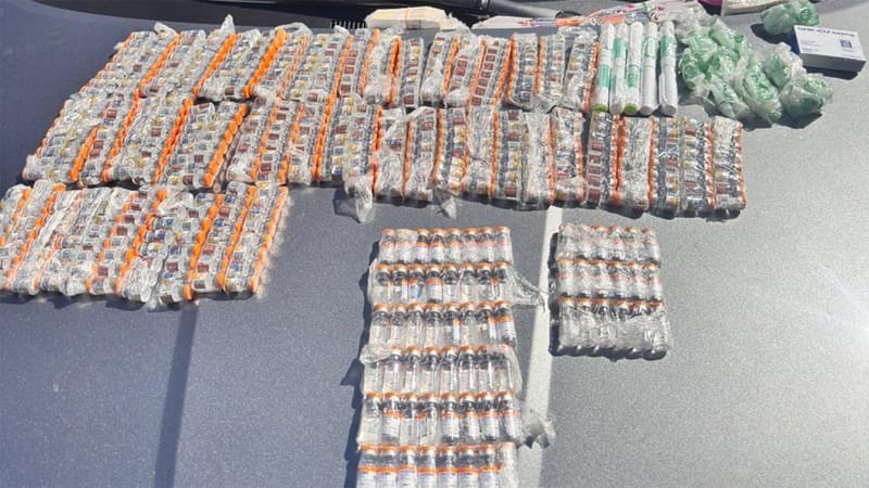 PM e PRF apreendem R$ 300 mil em frascos de Monjauro em VG e prendem casal por contrabando