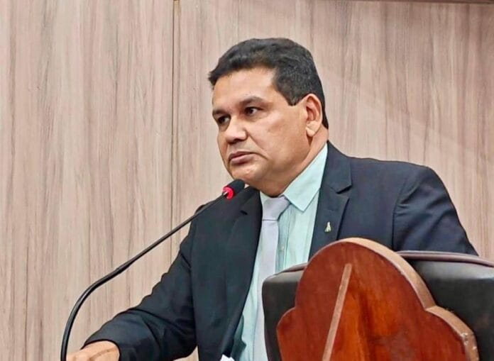 TCE manda Câmara de Várzea Grande reorganizar cargos e cobra estudo técnico de Wanderley