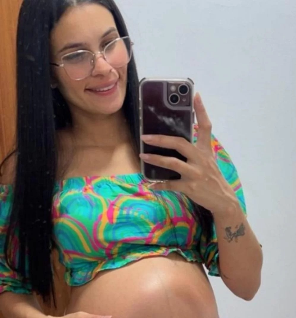 Mulher morre 17 dias após dar à luz; família denuncia intestino perfurado durante cesariana
