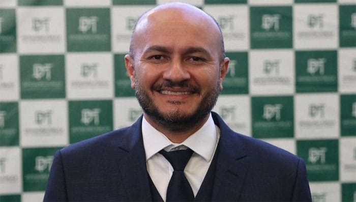 Deu no Metrópoles: áudio mostra defensor cobrando "submissão" de servidora pública