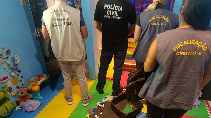 Falso terapeuta atendia crianças com TEA em uma clínica em Cuiabá sem alvará sanitário