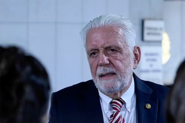 Saiba como Jaques Wagner teria atuado em benefício do Banco Master, segundo a PF