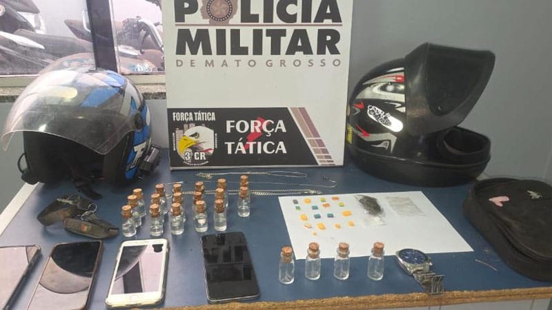 PMs da Força Tática prendem quadrilha e apreendem frascos de "loló" e comprimidos de ecstasy