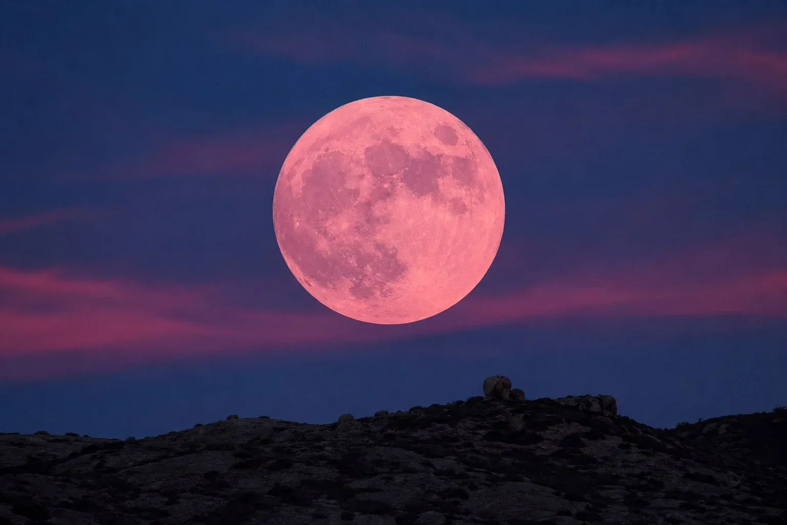 Lua de Morango poderá ser observada em Mato Grosso nesta segunda-feira