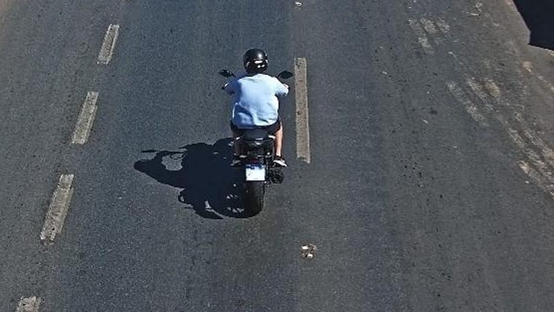 Mulher tem moto roubada por pessoa que prestou auxílio após sofrer acidente em VG