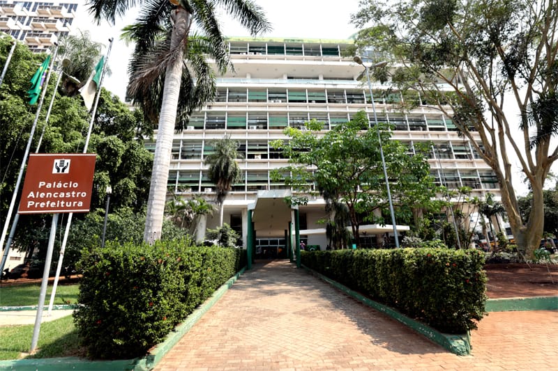 Prefeitura retoma descontos de consignações na folha dos servidores após decisão judicial