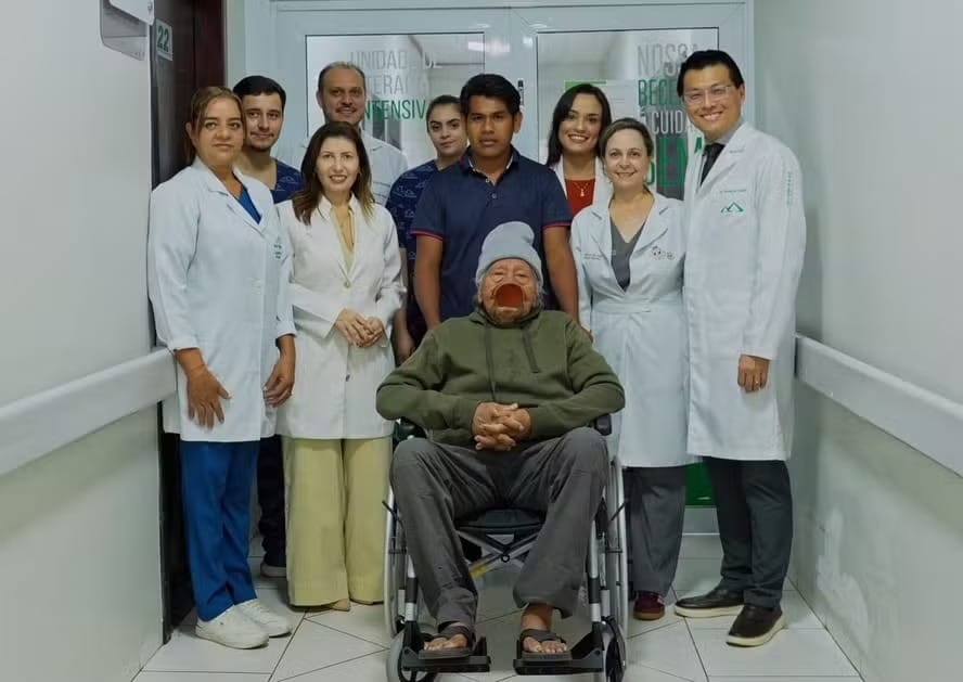 Médicos apontam melhora discreta, mas quadro de saúde de Raoni ainda exige cuidados intensivos
