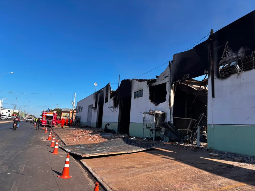 Gestão Flávia Moretti enfrenta suspeita de 10 meses de aluguel  atrasado de galpão incendiado