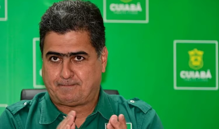 Emanuel promete ir à inauguração do Mercado Municipal e chama obra de "filho"