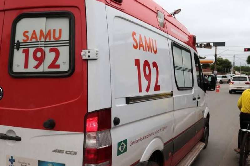 Colisão frontal entre duas motos deixa dois motociclistas gravemente feridos em Alto Garças