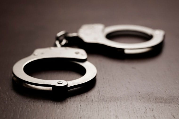 Madeireiro é preso em flagrante após desacatar agentes durante busca por armas em Colniza