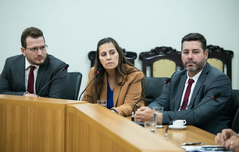 Empresária comparece à CPI da Saúde para esclarecer contratos suspeitos com a SES