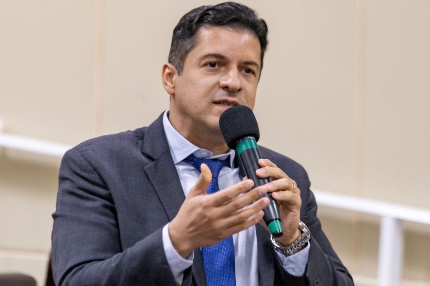 Casal será indenizado em R$ 30 mil após comprar veículo zero com defeitos
