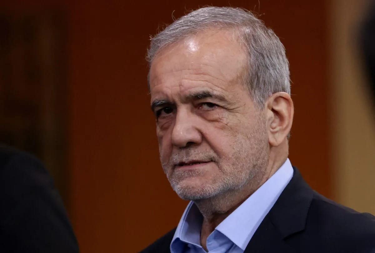 Presidente do Irã acusa EUA de intimidação e garante que país defenderá seus direitos