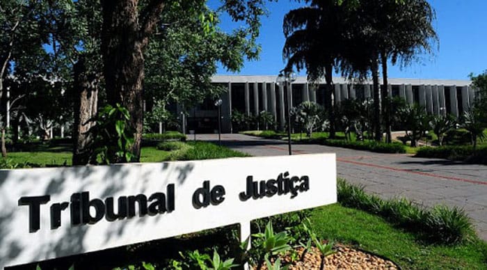 Termos como 'Bob Esponja' e 'Lula Molusco' em processos fictícios levam a auditoria