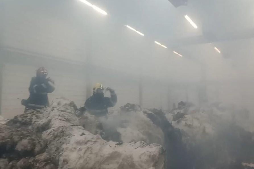 Incêndio atinge empresa têxtil e mobiliza bombeiros em Rondonópolis