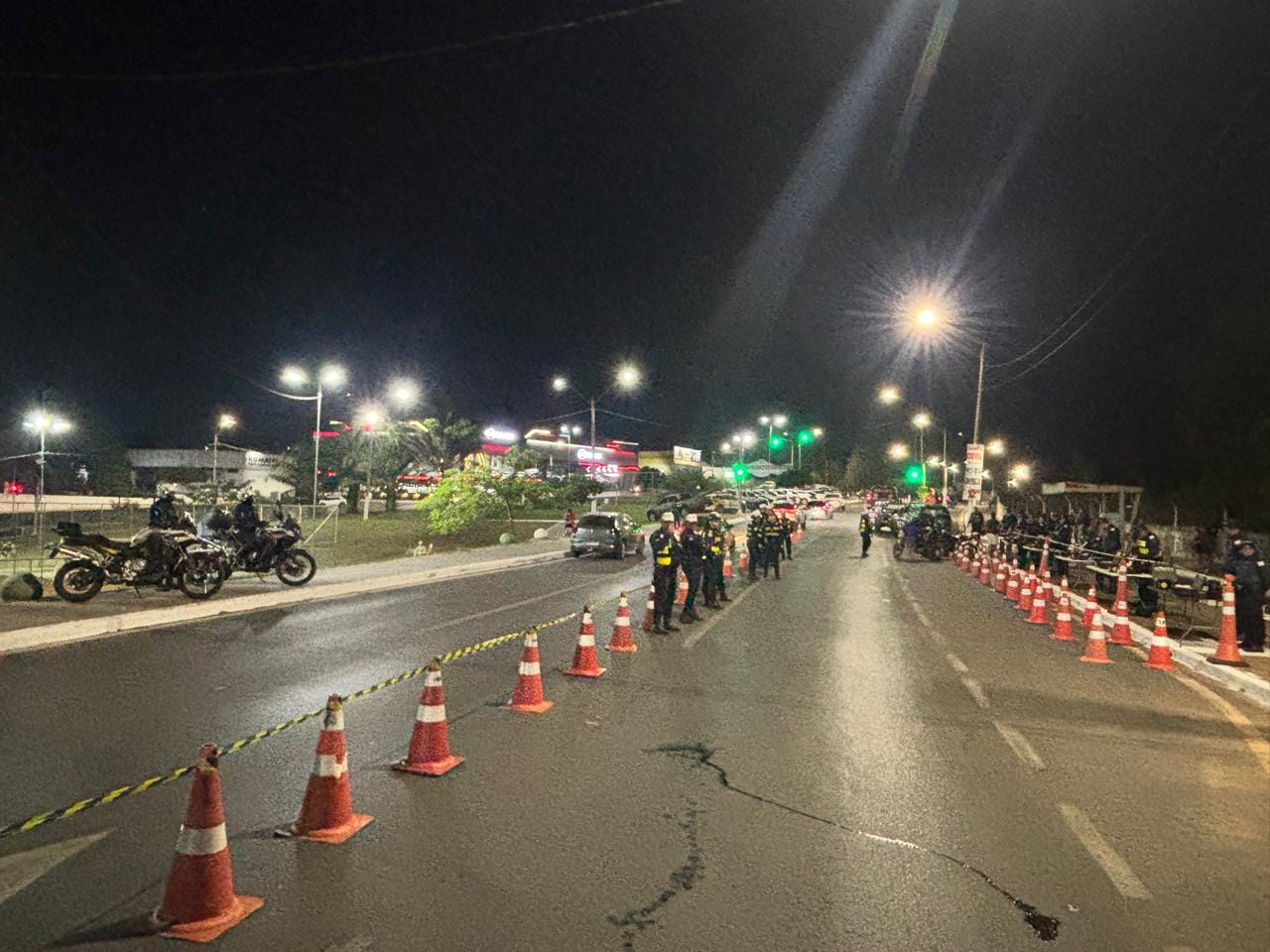 Lei Seca flagra três motociclistas sob efeito de álcool e remove 44 motos