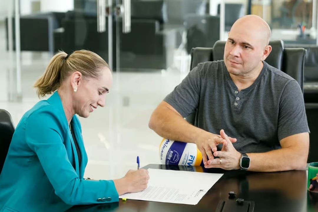 Katiuscia rompe com Abílio e diz que prefeito governa sem ouvir aliados