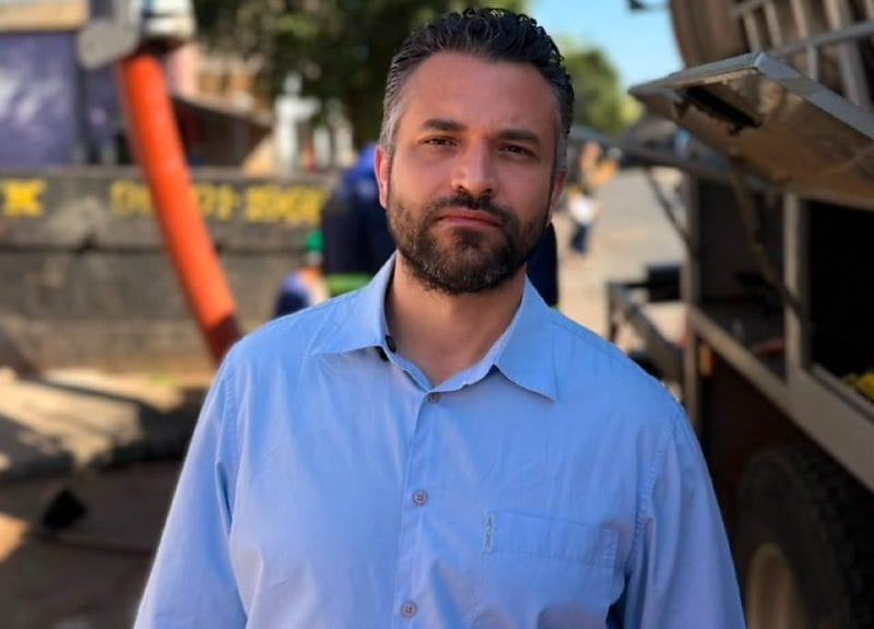 Abilio oficializa novo secretário de Infraestrutura e efetiva Reginaldo na Educação