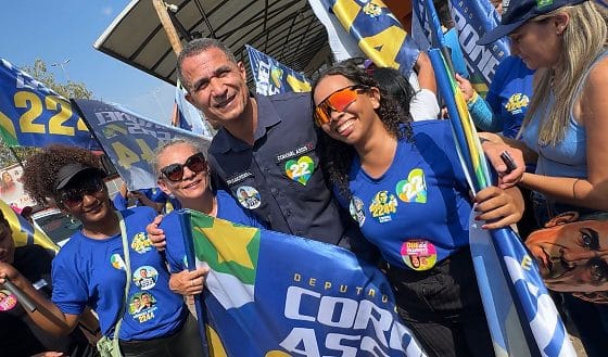 Coronel Assis leva mais de 500 apoiadores às ruas de Várzea Grande em ato de campanha