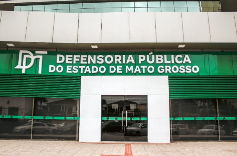Justiça bloqueia R$ 117 mil do Estado para garantir tratamento a criança com doença rara